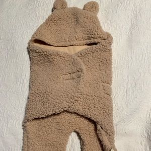 Bear swaddle